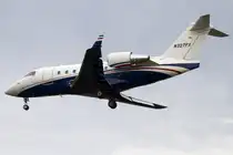 Private, N327FX, Bombardier, CL-600-2B16 Challenger 604,  25.08.2011, YUL, Montreal, Canada 




