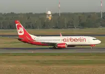 Air Berlin B 737-8K5 D-AHFO beim Start in Berlin-Tegel am 01.10.2011