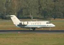 Germany Air Force Canadair Challenger 601 12+06 nach der Landung in Berlin-Tegel am 01.10.2011