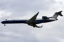 United Express, N164GJ, Bombardier, CRJ-207, 25.08.2011, YUL, Montreal, Canada 



