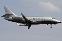 Private, C-GSLU, Dassault, Falcon 2000EX, 25.08.2011, YUL, Montreal, Canada


