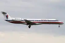 American Eagle, N822AE, Embraer, EMB-135KL, 25.08.2011, YUL, Montreal, Canada 





