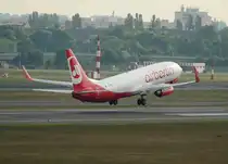 Air Berlin B 737-8BK D-ABBK beim Start in Berlin-Tegel am 22.05.2012
