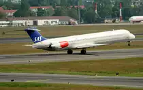 SAS MD 82 LN-RMM beim Start in Berlin-Tegel am 22.05.2012