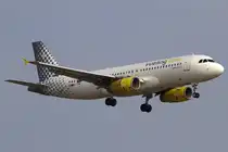 Vueling, EC-LRM, Airbus, A320-232, 08.09.2012, BCN, Barcelona, Spain




