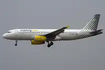 Vueling, EC-LRA, Airbus, A320-232, 08.09.2012, BCN, Barcelona, Spain 




