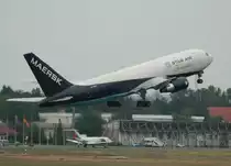 Star Air B 767-204(BDSF) OY-SRH beim Start in Berlin-Tegel am 03.07.2012
