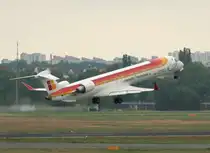 Air Nostrum Canadair Regjet CRJ900ER EC-JTS beim Start in Berlin-Tegel am 03.07.2012