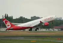 Air Berlin A 330-223 D-ABXB beim Start in Berlin-Tegel am 03.07.2012
