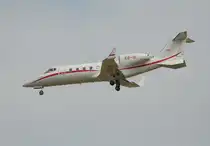 Panaviatic Learjet 60 ES-III bei der Landung in Berlin-Schnefeld am 10.07.2012