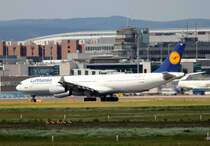 Lufthansa A 340-323X D-AIGO  Offenbach  beim Start in Frankfurt am Main am 16.08.2012