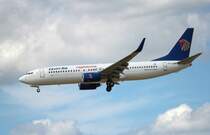 EgyptAir B 737-866 SU-GCM bei der Landung in Frankfurt am Main am 16.08.2012