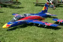 ohne, ? unbekanntes Jetflugzeug (Jet Cat ~ Robbe-Modell) ?, 40-Jahre Jubil�ums-Airmeeting des DMFV (Deutscher Modellflieger Verband) auf dem Flugplatz der Fa.  GROB AIRCRAFT  am 07.07.2012 