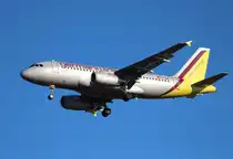 Germanwings A 319-132 D-AGWB bei der Landung in Berlin-Sch�nefeld am 13.10.2012