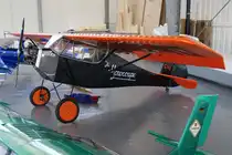 ohen, ? Unbekanntes Propellerflugzeug ?, 40-Jahre Jubil�ums-Airmeeting des DMFV (Deutscher Modellflieger Verband) auf dem Flugplatz der Fa.  GROB AIRCRAFT  am 07.07.20