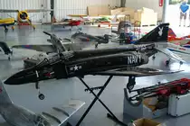 3783 158358, McDonnell-Douglas F-4 S Phantom II (US Navy VX-4), 40-Jahre Jubil�ums-Airmeeting des DMFV (Deutscher Modellflieger Verband) auf dem Flugplatz der Fa.  GROB AIRCRAFT  am 07.07.20



