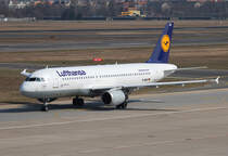 Lufthansa A 320-211 D-AIQD  Jena  auf dem Weg zum Start in Berlin-Tegel am 14.04.2013