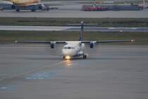 Eine ATR 42-500 der Contact Air auf dem Rollfeld in Hamburg Fuhlsbttel am 02.12.08