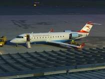 Nach Sonnenuntergang landeten dann wieder einige Flugzeuge. Den Anfang macht dieser Canadair Jet 200 LR der Austrian Arrows aus Salzburg, weiterfliegend nach Dsseldorf.