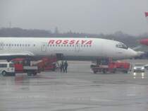 Eine Tupolev Tu-154w der Rossiya in Hamburg am 19.11.2008.