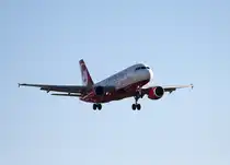 Air Berlin A 319-112 D-ABGN bei der Landung in Berlin-Tegel am 30.12.2013
