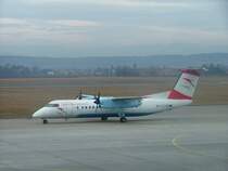 Dash 8-314 von Austrian arrows vor dem Start nach Wien.