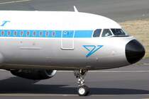 Condor, D-AICA  Hans , Airbus, A 320-212 (Bug/Nose ~ Retro-Lkrg.), 03.04.2015, DUS-EDDL, Düsseldorf, Germany