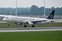 TC-JRA Turkish Airlines Airbus A321-231  bei der Landung in München am 13.05.2015