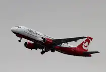 Air Berlin A 320-214 D-ABNB beim Start in Dsseldorf am 10.03.2015