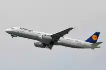 D-AIDU Lufthansa Airbus A321-231  in München am 13.05.2015 gestartet