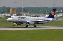 D-AIZH Lufthansa Airbus A320-214  Hanau   in München bei der Landung am 14.05.2015