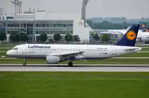 D-AIZJ Lufthansa Airbus A320-214  Herford  gelandet in München  14.05.2015