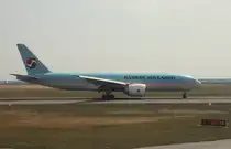 Korean Air Cargo, HL8252, (c/n 37638),Boeing 777-FB5, 02.07.2015, VIE-LOWW, Wien-Schwechat, Österreich 