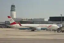Austrian Airlines, OE-LAW, (c/n 26417),Boeing 767-3Z9 (ER)(WL), 02.07.2015, VIE-LOWW, Wien-Schwechat, Österreich (Taufname :China) 