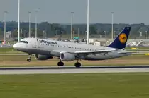 D-AIZJ Lufthansa Airbus A320-214  Herford  vor der Landung am 11.09.2015 in München