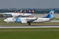 SU-GDX EgyptAir Boeing 737-866(WL)   vor der Landung in München am 11.09.2015