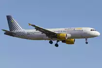 Vueling, EC-MBL, Airbus, A320-214, 20.09.2015, BCN, Barcelona, Spain 



