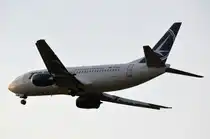 YR-BGA TAROM Boeing 737-38J  Landeanflug München  11.09.2015