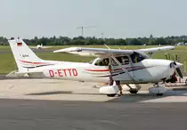 Cessna 172 Skyhawk, D-ETTD in Bonn-Hangelar - 22.08.2015