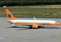 B 737-800 D-ATUF der Hapag Lloyd taxy at CGN - 02.08.2015