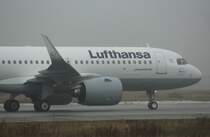 Lufthansa, D-AXAQ, Reg.D-AINA,(C/N 6801),Airbus A 320-271N(SL),11.01.2016,XFW-EDHI, Hamburg-Finkenwerder, Germany 