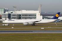 D-AIHZ Lufthansa Airbus A340-642  Leipzig   in München am 11.12.2015