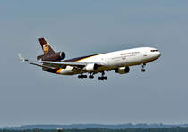 MDD MD-11F UPS, N289UP, im final CGN - 02.08.2015