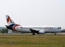 Karthago Airlines B 737-3Q8 TS-IEF nach der Landung in Berlin-Sch�nefeld am 30.05.2008