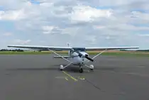 Cessna 172N Skyhawk, D-EIBN, Flugplatz Gera (EDAJ), 19.7.2016