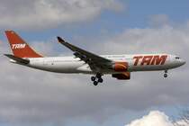 TAM, PT-MVD, Airbus, A330-223, 29.03.2009, CDG, Paris-Charles de Gaulle, France

