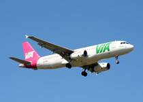 Air Via A 320-232 LZ-MDB bei der Landung in Berlin-Schnefeld am 31.08.2008