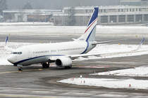 Hyundai Boeing 737-7GE(BBJ) HL8290 rollt zum Start in Zürich 20.1.2017