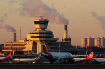 Iberia Express, Airbus A 320-214, EC-JSK, TXL, 31.12.2016