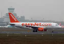 Easyjet, Airbus A 319-111, G-EZAI, TXL, 24.11.2018